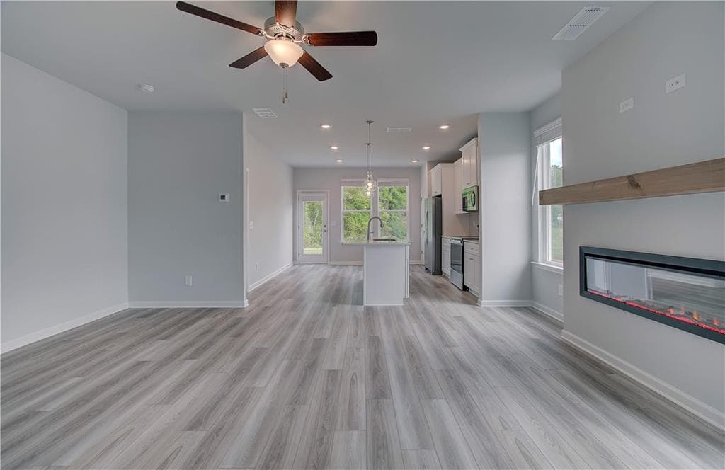 4 bedroom, 4 bathroom, 2,386 sq ft single family residence for sale at 105 Alpine Road, Fairburn, GA 30213 — photo 5