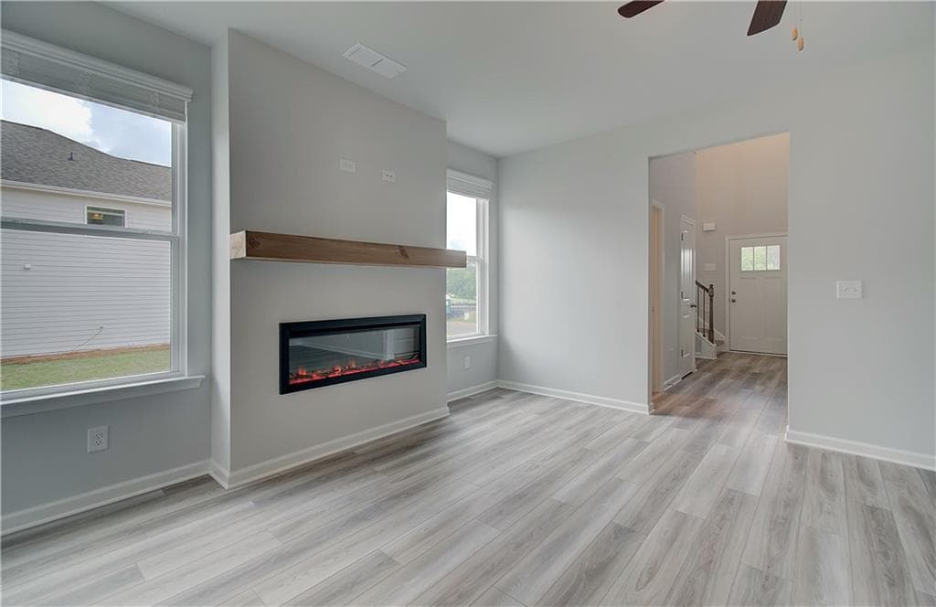 4 bedroom, 4 bathroom, 2,386 sq ft single family residence for sale at 105 Alpine Road, Fairburn, GA 30213 — photo 6