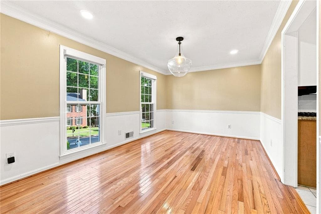 4 bedroom, 4 bathroom, 3,000 sq ft single family residence for sale at 945 Meadowsong Circle, Lawrenceville, GA 30043 — photo 6