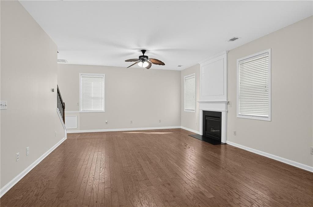 4 bedroom, 4 bathroom, 2,012 sq ft single family residence for sale at 541 Collingsworth Lane, Lawrenceville, GA 30043 — photo 3
