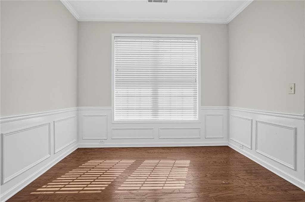 4 bedroom, 4 bathroom, 2,012 sq ft single family residence for sale at 541 Collingsworth Lane, Lawrenceville, GA 30043 — photo 5