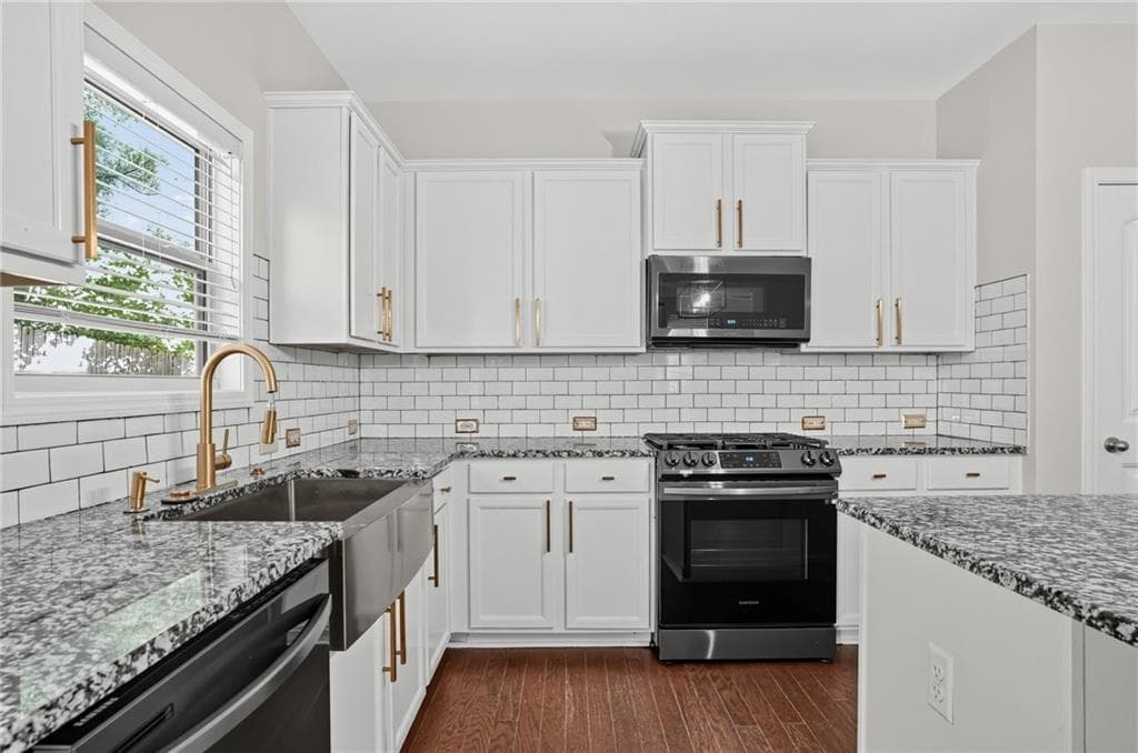 4 bedroom, 4 bathroom, 2,012 sq ft single family residence for sale at 541 Collingsworth Lane, Lawrenceville, GA 30043 — photo 10