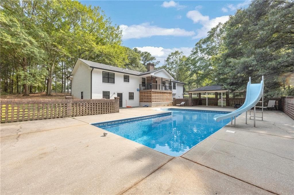 3 bedroom, 3 bathroom, 2,200 sq ft single family residence for sale at 540 Bay Creek Rd., Loganville, GA 30052