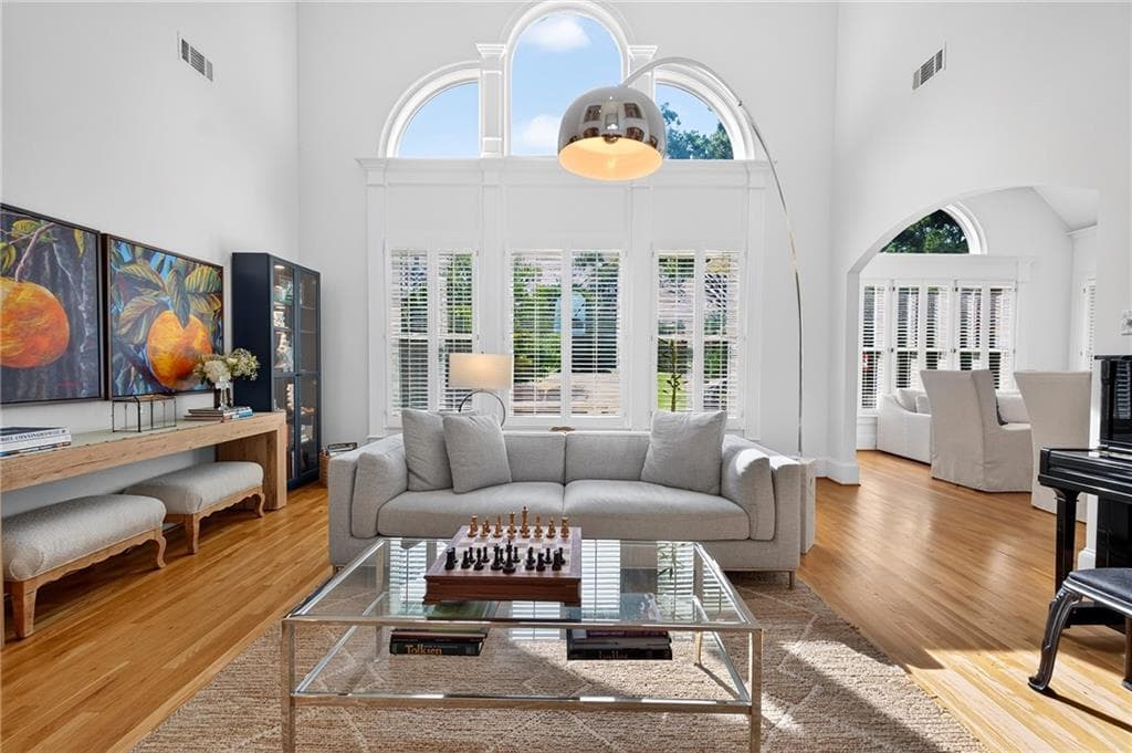 4 bedroom, 4 bathroom, 3,313 sq ft single family residence for sale at 2000 Brookside Drive, Roswell, GA 30076 — photo 5