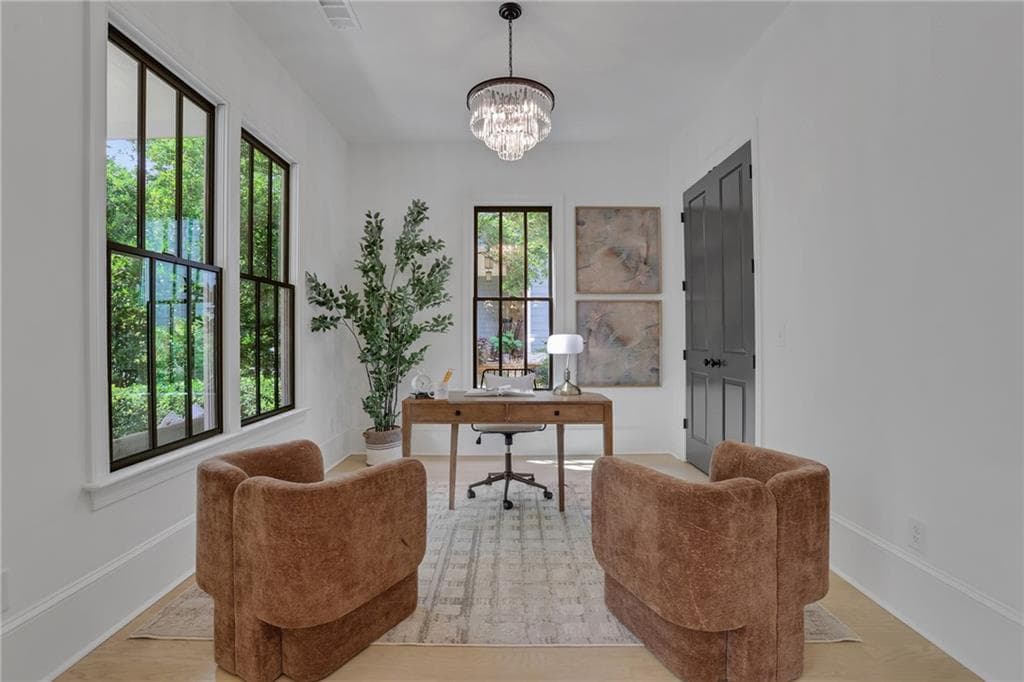 5 bedroom, 4 bathroom, 3,434 sq ft single family residence under contract at 3534 Vanet Road, Atlanta, GA 30341 — photo 3