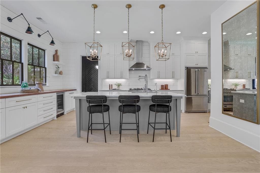 5 bedroom, 4 bathroom, 3,434 sq ft single family residence under contract at 3534 Vanet Road, Atlanta, GA 30341 — photo 8