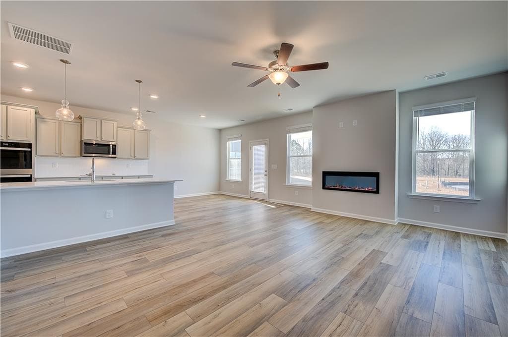 5 bedroom, 3 bathroom, 3,171 sq ft single family residence for sale at 53 Homesite Armour Pass, Newnan, GA 30263 — photo 9