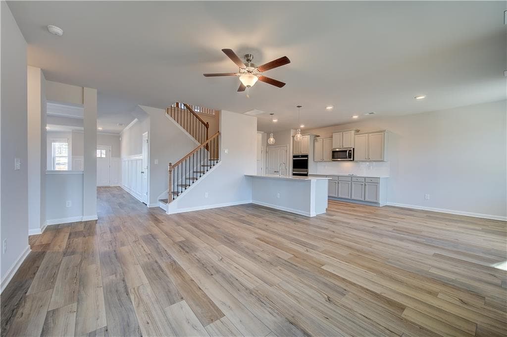 5 bedroom, 3 bathroom, 3,171 sq ft single family residence for sale at 53 Homesite Armour Pass, Newnan, GA 30263 — photo 10