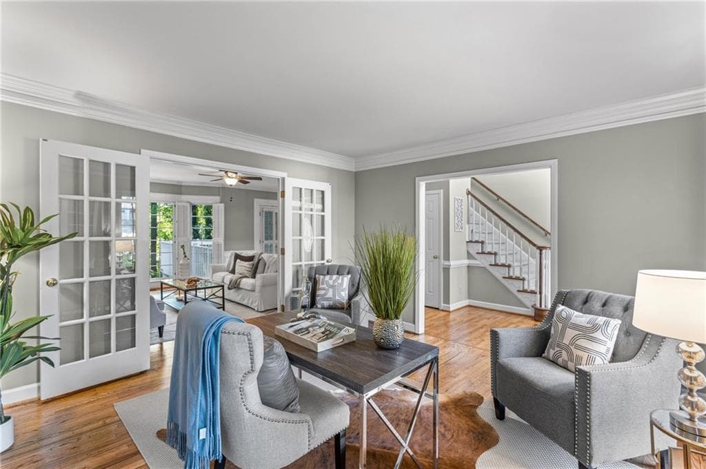 5 bedroom, 4 bathroom, 4,716 sq ft single family residence for sale at 10985 Wilshire Chase Drive, Johns Creek, GA 30097 — photo 4