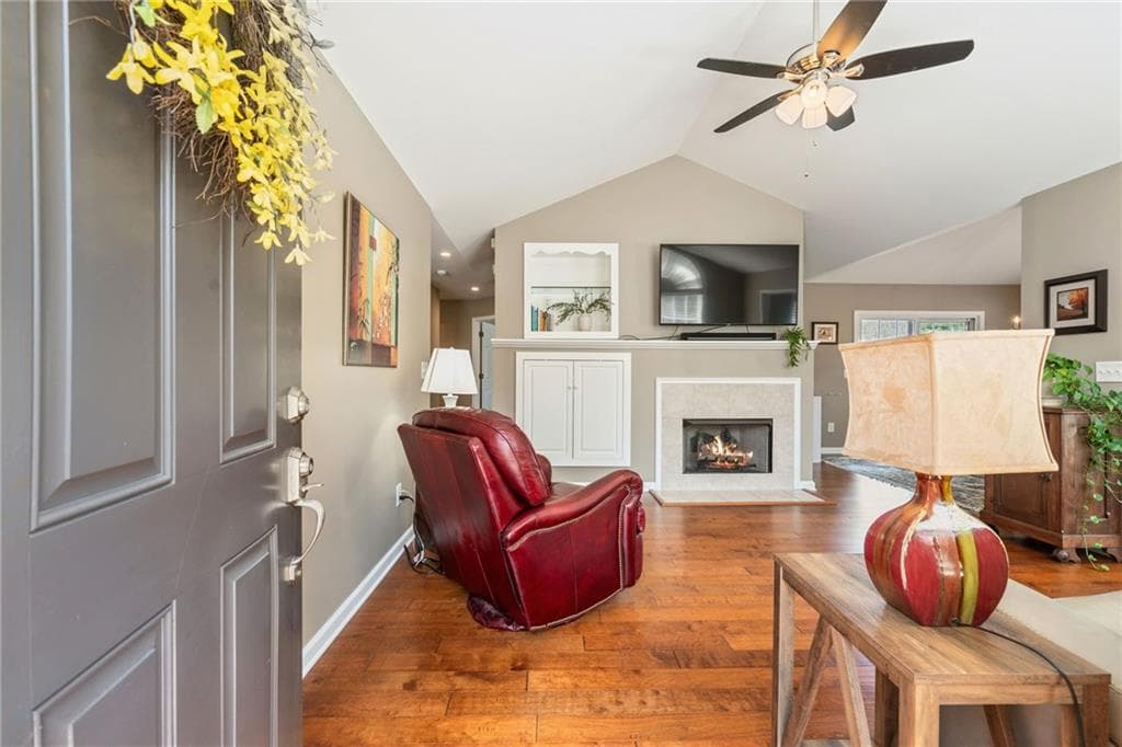 3 bedroom, 2 bathroom, 1,680 sq ft condominium for sale at 606 Somerton Place, Cumming, GA 30040 — photo 6