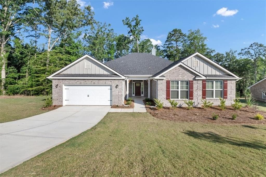 4 bedroom, 3 bathroom, 2,700 sq ft single family residence for sale at 3370 Trevi Trail, Douglasville, GA 30135