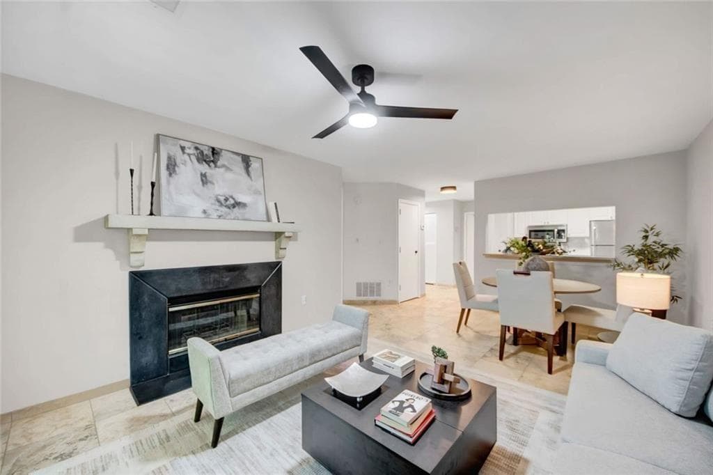 1 bedroom, 1 bathroom, 713 sq ft condominium for rent at 3655 Habersham Road B141, Atlanta, GA 30305 for $1,600 a month — photo 2