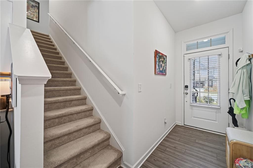 3 bedroom, 3 bathroom, 1,934 sq ft townhouse for sale at 1936 Frisco Way, Suwanee, GA 30024 — photo 6