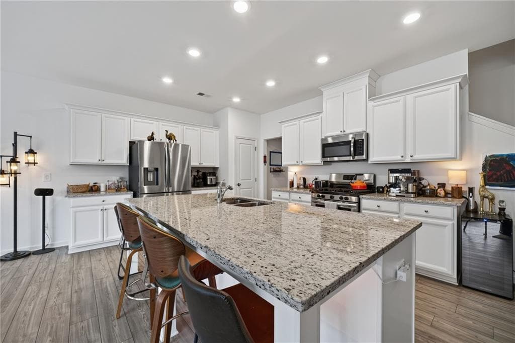 3 bedroom, 3 bathroom, 1,934 sq ft townhouse for sale at 1936 Frisco Way, Suwanee, GA 30024 — photo 9
