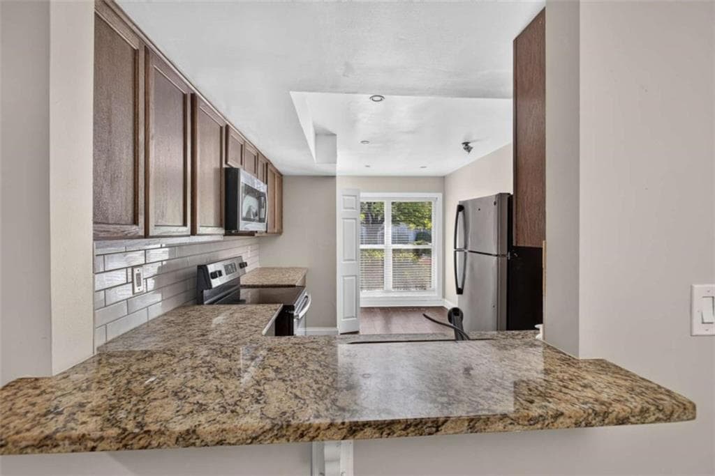 3 bedroom, 3 bathroom, 1,431 sq ft condominium for sale at 125 Governors Drive, Forest Park, GA 30297 — photo 7