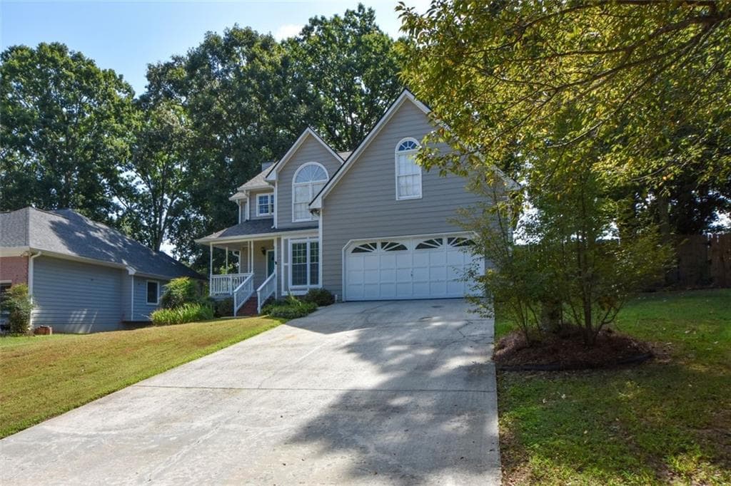 4 bedroom, 3 bathroom, 2,120 sq ft single family residence for sale at 136 Springcrest Trail, Lawrenceville, GA 30046 — photo 4