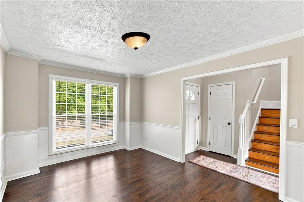 4 bedroom, 3 bathroom, 2,120 sq ft single family residence for sale at 136 Springcrest Trail, Lawrenceville, GA 30046 — photo 7