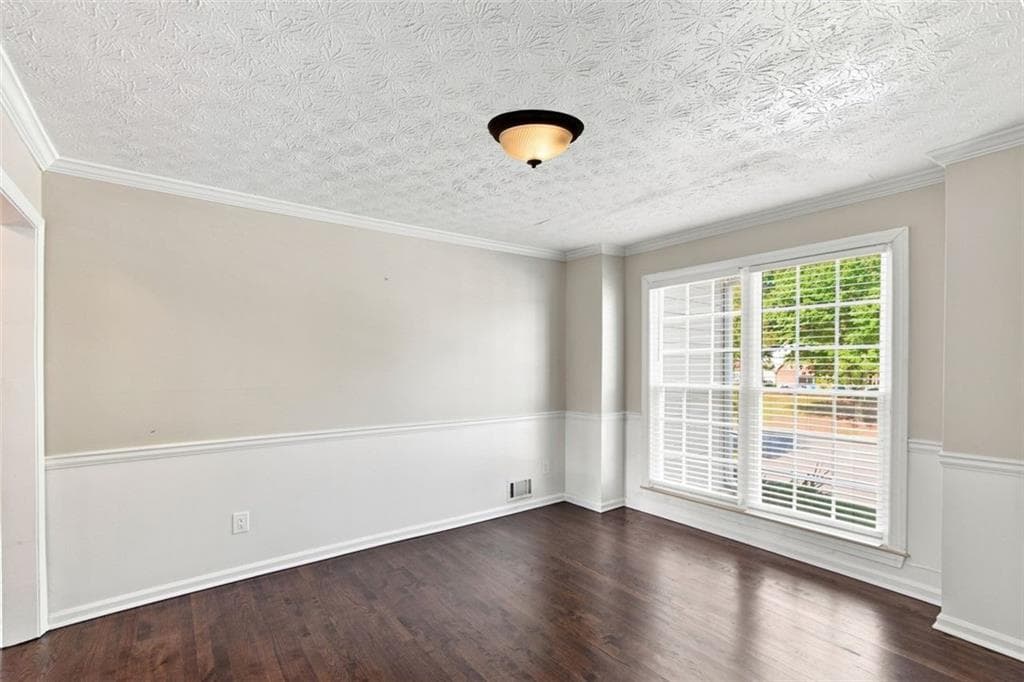 4 bedroom, 3 bathroom, 2,120 sq ft single family residence for sale at 136 Springcrest Trail, Lawrenceville, GA 30046 — photo 8