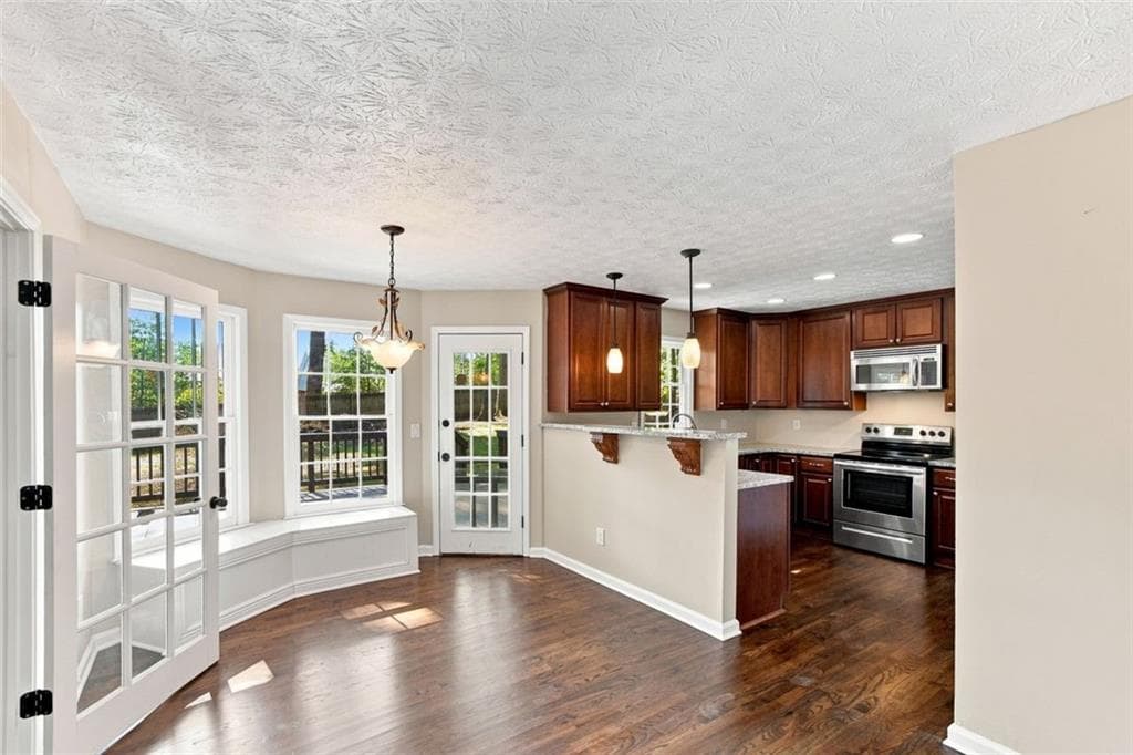 4 bedroom, 3 bathroom, 2,120 sq ft single family residence for sale at 136 Springcrest Trail, Lawrenceville, GA 30046 — photo 10