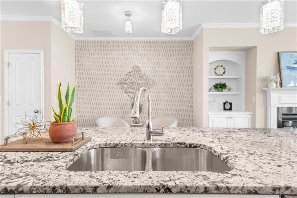 3 bedroom, 4 bathroom, 2,046 sq ft townhouse under contract at 2255 Lavista Court, Atlanta, GA 30324 — photo 9