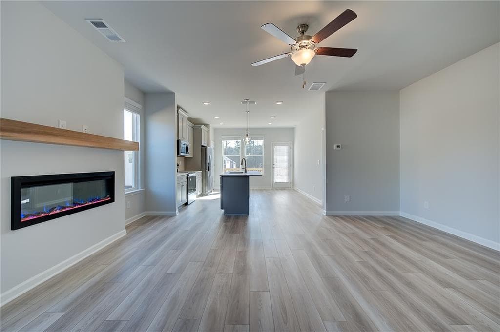 4 bedroom, 4 bathroom, 2,400 sq ft single family residence for sale at 62 Cedar Drive, Fairburn, GA 30213 — photo 5