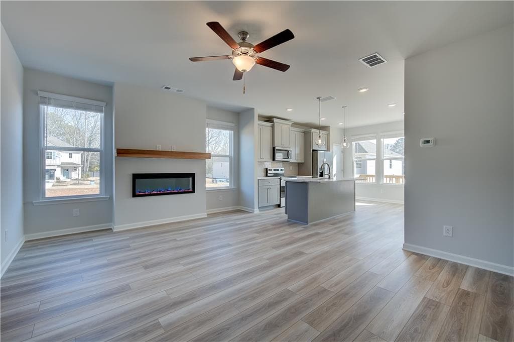 4 bedroom, 4 bathroom, 2,400 sq ft single family residence for sale at 62 Cedar Drive, Fairburn, GA 30213 — photo 7