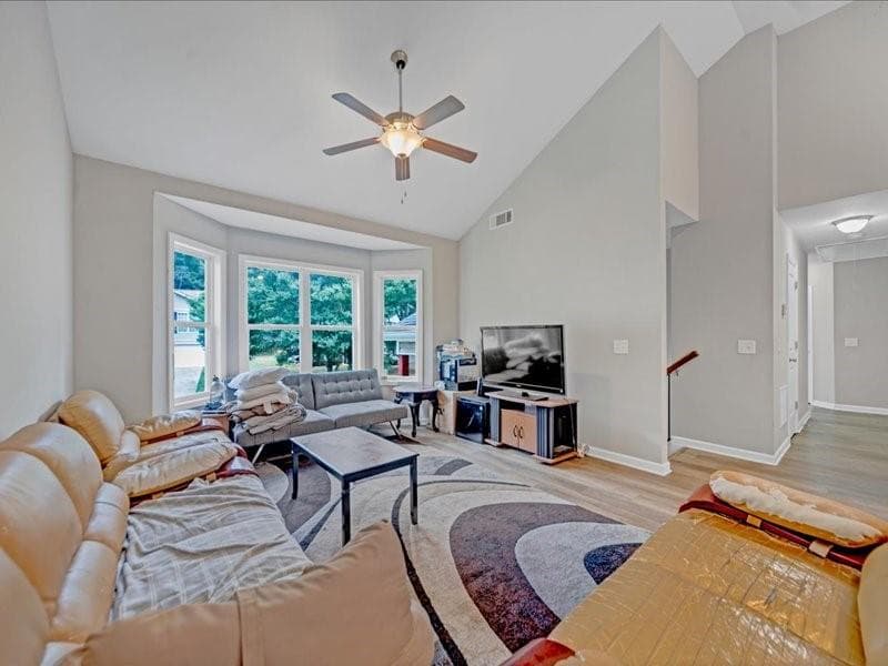 5 bedroom, 3 bathroom, 1,698 sq ft single family residence under contract at 570 Bethany Court, Athens, GA 30606 — photo 6