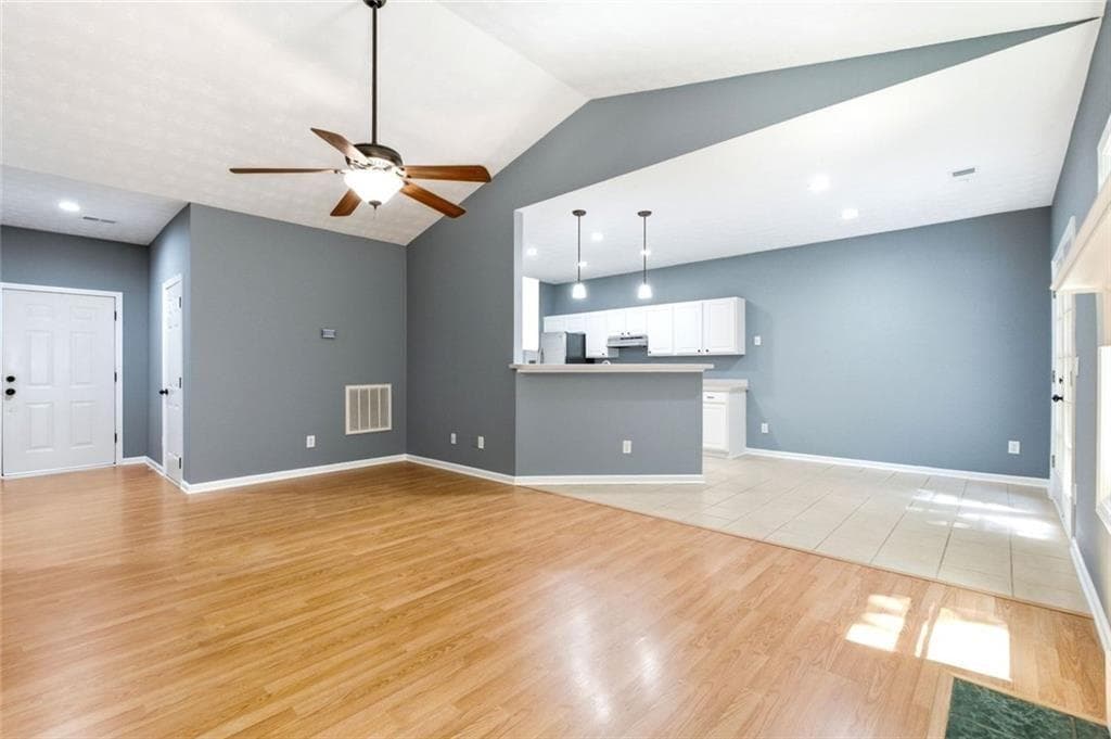 3 bedroom, 2 bathroom, 1,397 sq ft single family residence under contract at 5823 N Cove Road, Gainesville, GA 30504 — photo 9