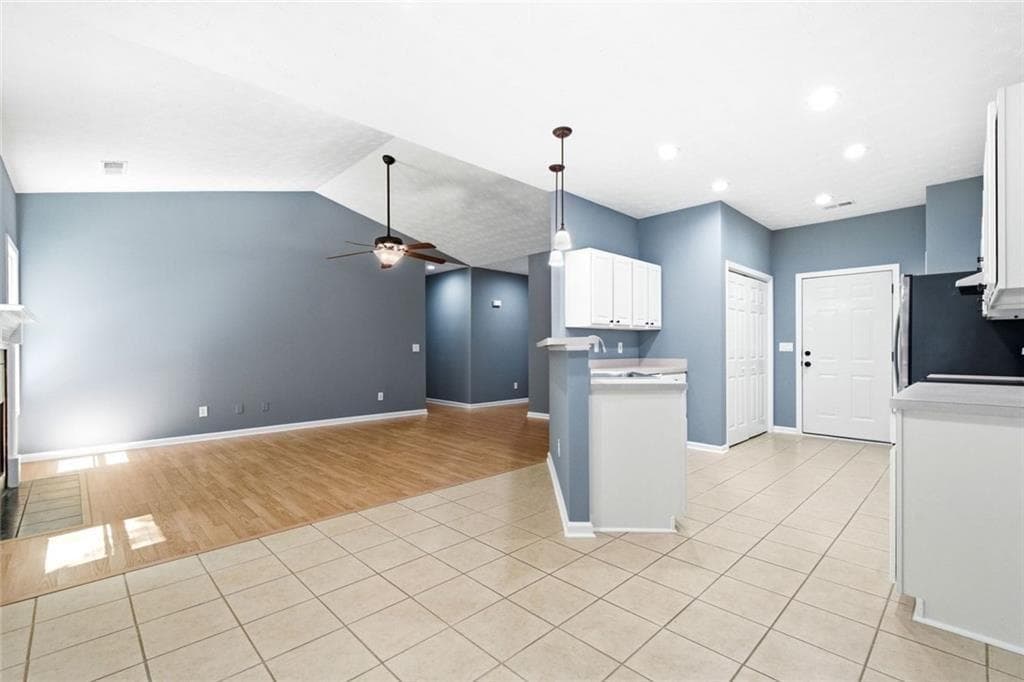 3 bedroom, 2 bathroom, 1,397 sq ft single family residence under contract at 5823 N Cove Road, Gainesville, GA 30504 — photo 10