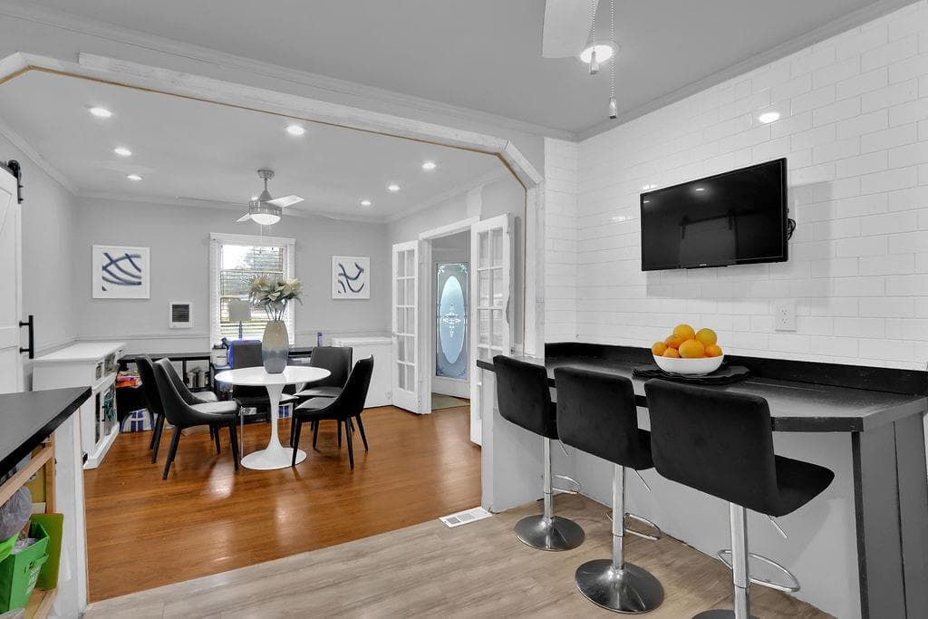 3 bedroom, 3 bathroom, 1,787 sq ft single family residence for sale at 804 ROWLAND Road, Stone Mountain, GA 30083 — photo 3