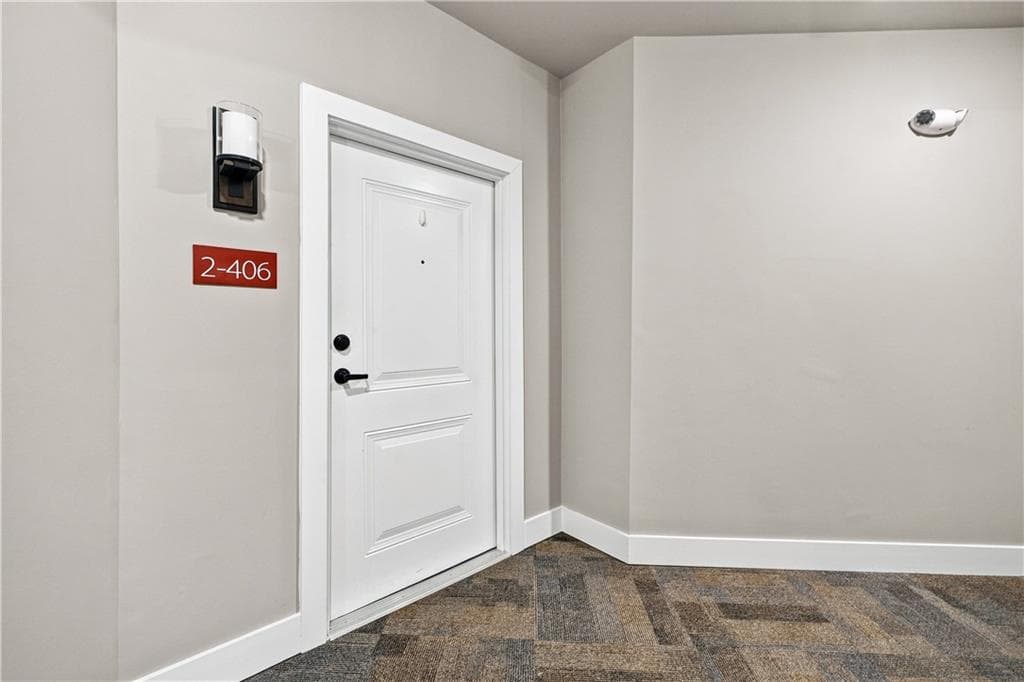 3 bedroom, 2 bathroom, 1,896 sq ft condominium for sale at 3351 Orwell Way 2406, Cumming, GA 30041 — photo 2