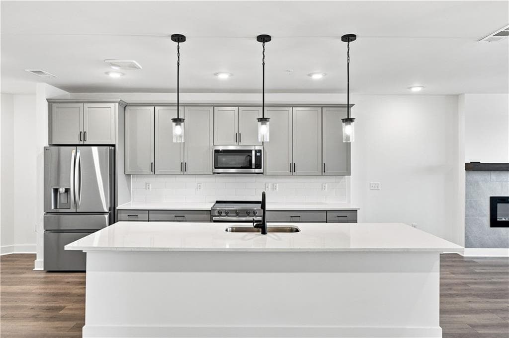 3 bedroom, 2 bathroom, 1,896 sq ft condominium for sale at 3351 Orwell Way 2406, Cumming, GA 30041 — photo 5