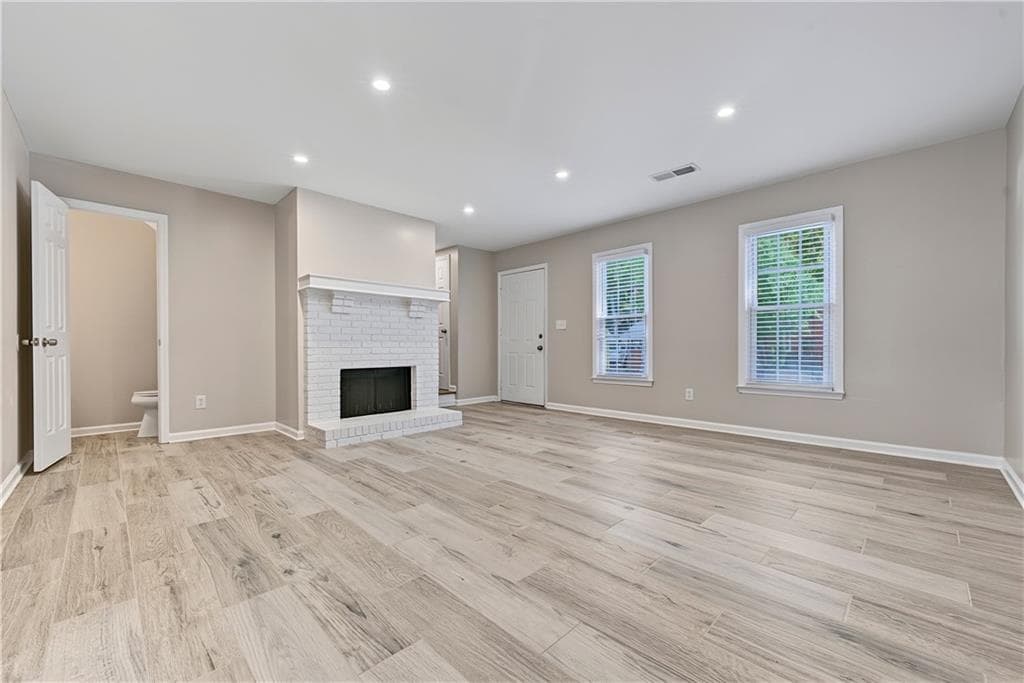2 bedroom, 3 bathroom, 1,344 sq ft townhouse for sale at 303 Timber Creek Lane, Marietta, GA 30060 — photo 5