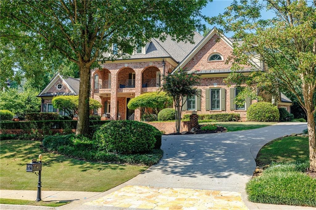 7 bedroom, 11 bathroom, 9,831 sq ft single family residence for sale at 2950 Manor Bridge Drive, Milton, GA 30004 — photo 4