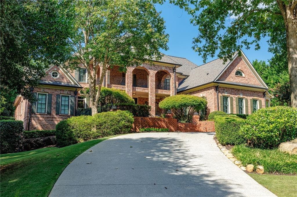 7 bedroom, 11 bathroom, 9,831 sq ft single family residence for sale at 2950 Manor Bridge Drive, Milton, GA 30004 — photo 5