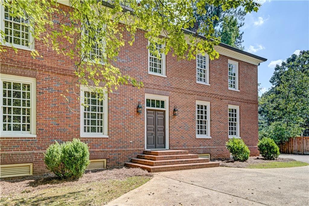 4 bedroom, 4 bathroom, 3,584 sq ft single family residence for sale at 1740 Highgrove Club Drive, Milton, GA 30004 — photo 3