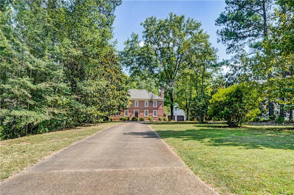 4 bedroom, 4 bathroom, 3,584 sq ft single family residence for sale at 1740 Highgrove Club Drive, Milton, GA 30004 — photo 4