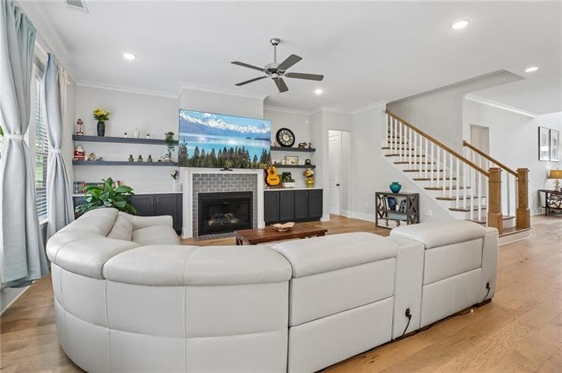 5 bedroom, 5 bathroom, 3,778 sq ft single family residence for sale at 3836 Alice Lane, Suwanee, GA 30024 — photo 7