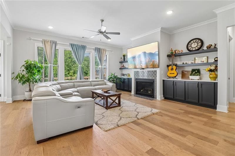 5 bedroom, 5 bathroom, 3,778 sq ft single family residence for sale at 3836 Alice Lane, Suwanee, GA 30024 — photo 8
