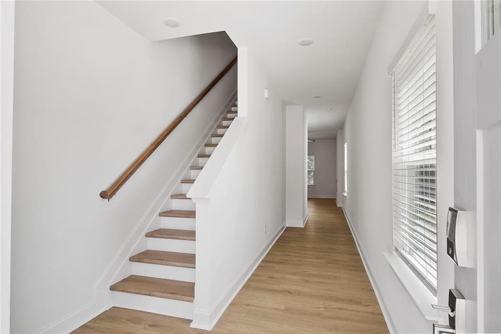 3 bedroom, 3 bathroom, 1,750 sq ft townhouse for rent at 165 Mill Center Boulevard 202, Athens, GA 30606 for $1,995 a month — photo 6