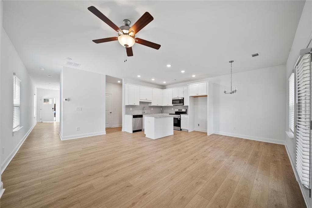 3 bedroom, 3 bathroom, 1,750 sq ft townhouse for rent at 165 Mill Center Boulevard 202, Athens, GA 30606 for $1,995 a month — photo 9