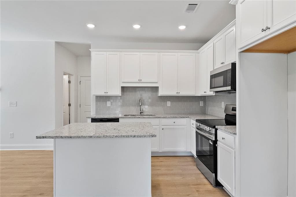 3 bedroom, 3 bathroom, 1,750 sq ft townhouse for rent at 165 Mill Center Boulevard 202, Athens, GA 30606 for $1,995 a month — photo 10