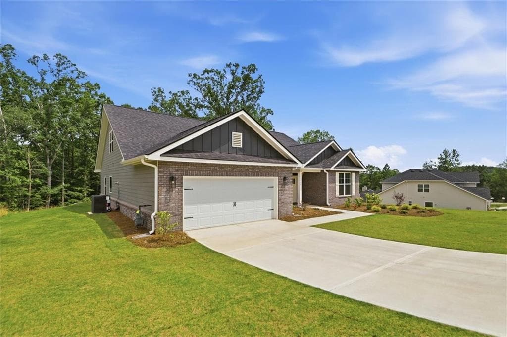 5 bedroom, 4 bathroom, 3,235 sq ft single family residence for sale at 3340 Trevi Trail, Douglasville, GA 30135 — photo 2