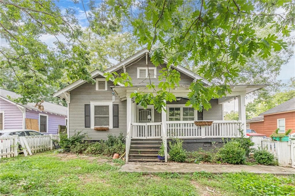 3 bedroom, 2 bathroom, 1,301 sq ft single family residence for sale at 1395 Desoto Avenue, Atlanta, GA 30310 — photo 1 of 35