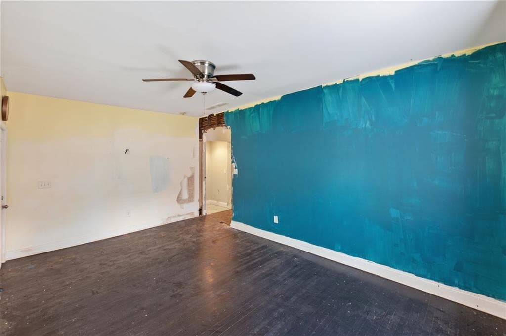 3 bedroom, 2 bathroom, 1,301 sq ft single family residence for sale at 1395 Desoto Avenue, Atlanta, GA 30310 — photo 7
