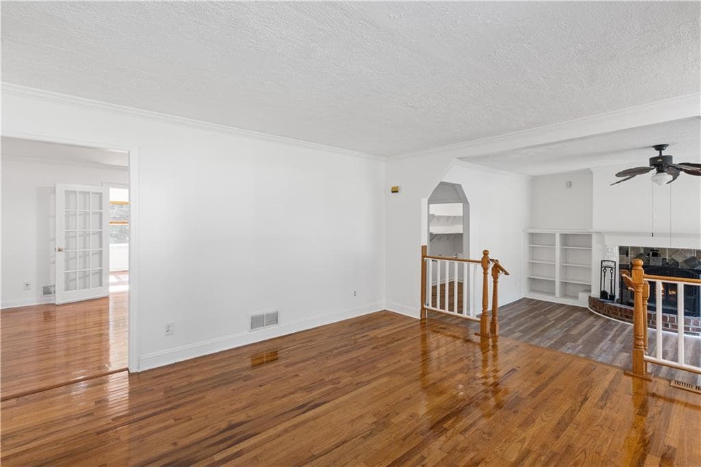 3 bedroom, 2 bathroom, 1,917 sq ft single family residence for sale at 2749 Preston Drive, Decatur, GA 30034 — photo 4