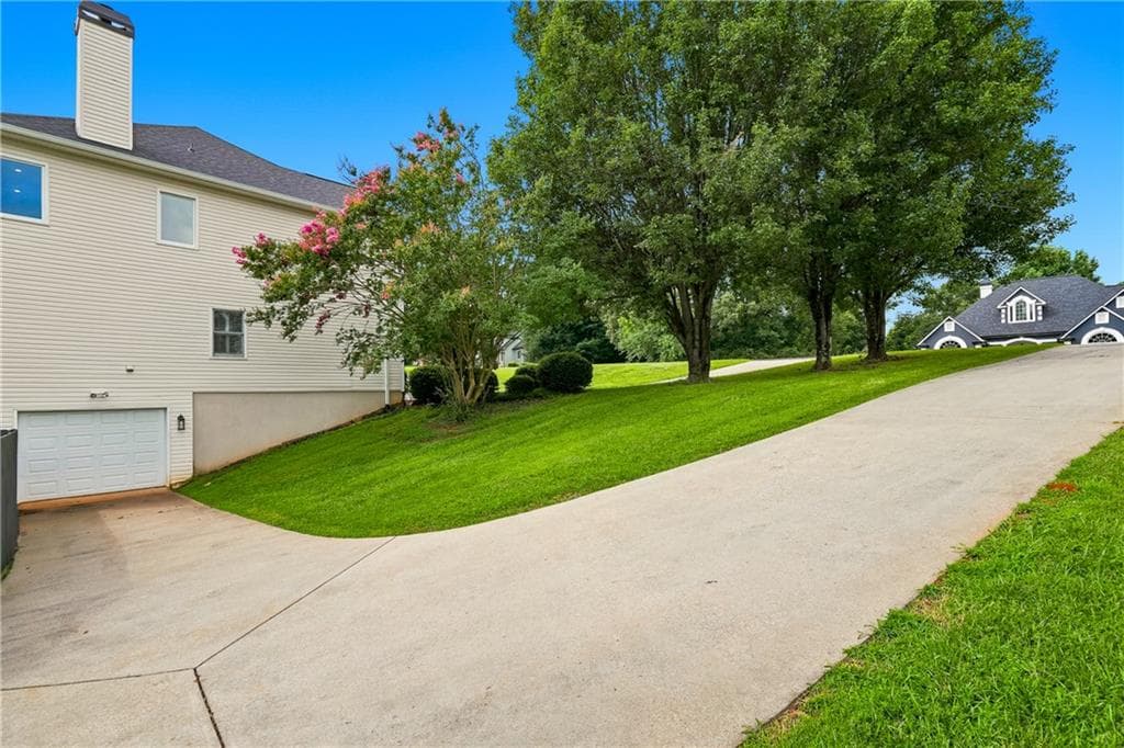 4 bedroom, 4 bathroom, 3,992 sq ft single family residence for sale at 296 Cloudland, Dahlonega, GA 30533 — photo 9