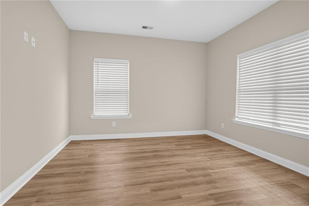 3 bedroom, 3 bathroom, 2,081 sq ft single family residence for sale at 3400 Brackenwood Road, Loganville, GA 30052 — photo 5