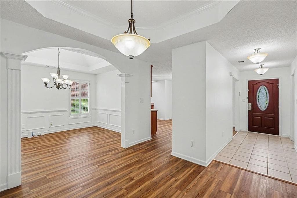 3 bedroom, 2 bathroom, 2,538 sq ft single family residence for sale at 404 Gracious Way, Mcdonough, GA 30253 — photo 5