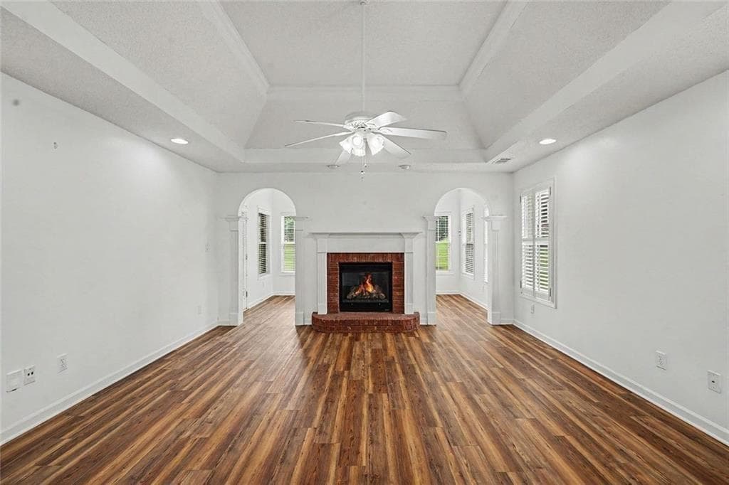 3 bedroom, 2 bathroom, 2,538 sq ft single family residence for sale at 404 Gracious Way, Mcdonough, GA 30253 — photo 8